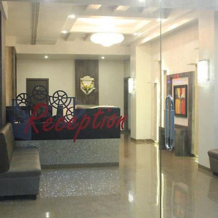 Nimantran Hotel Navi Mumbai Exterior photo