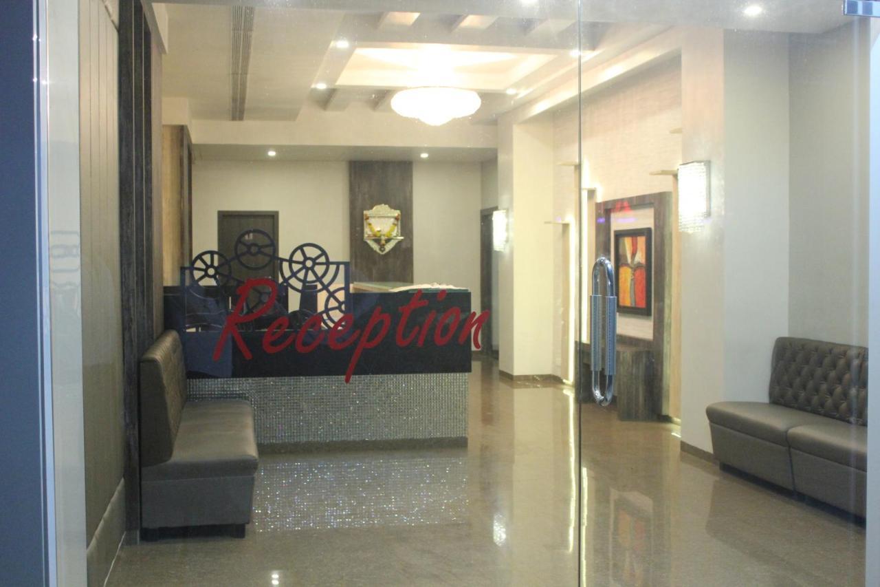 Nimantran Hotel Navi Mumbai Exterior photo