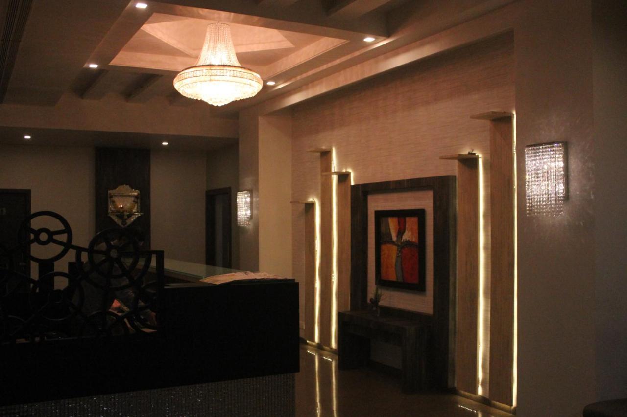 Nimantran Hotel Navi Mumbai Exterior photo