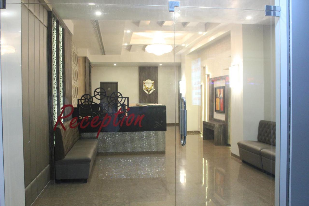 Nimantran Hotel Navi Mumbai Exterior photo