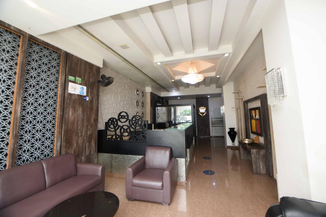 Nimantran Hotel Navi Mumbai Exterior photo