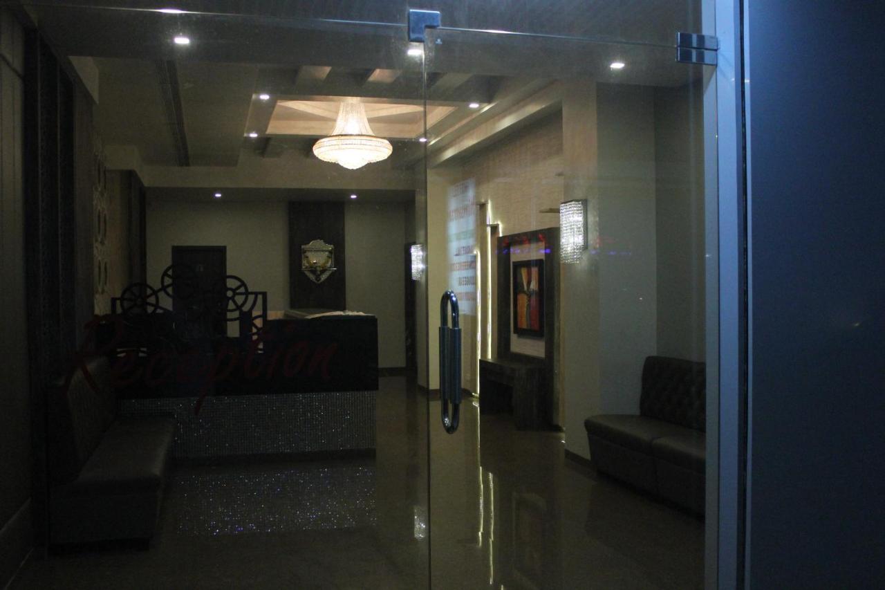 Nimantran Hotel Navi Mumbai Exterior photo